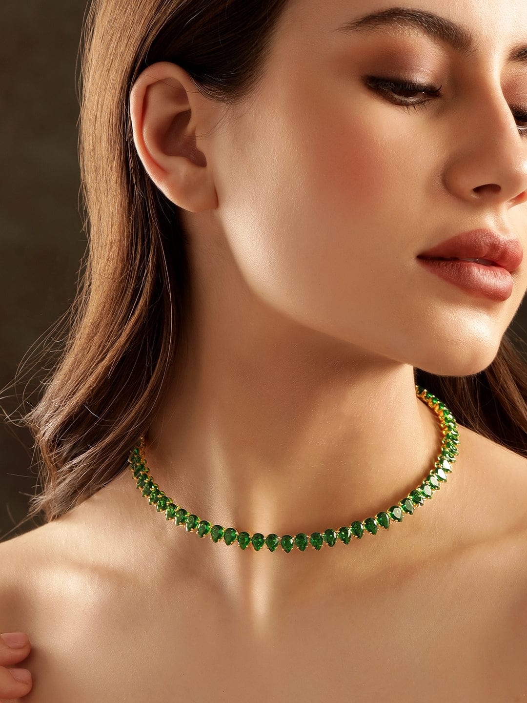 Green choker deals