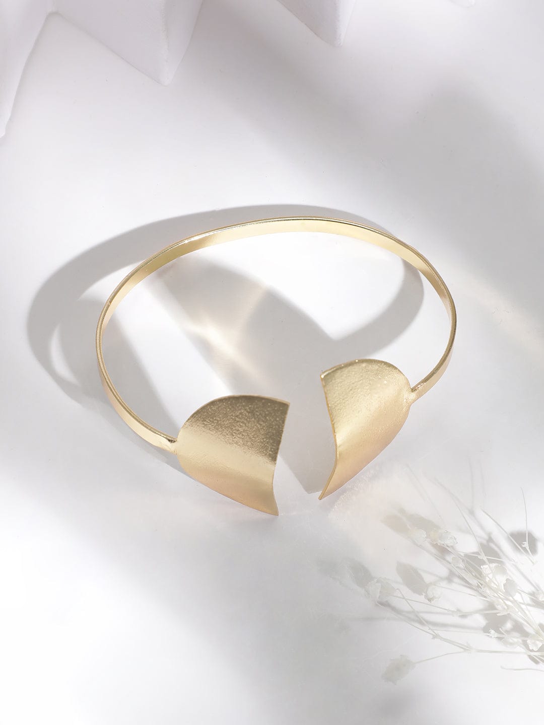 Rubans Stainless Steel 18 KT Gold Plated Waterproof , Tarnish Free Heart Bracelet Bracelet