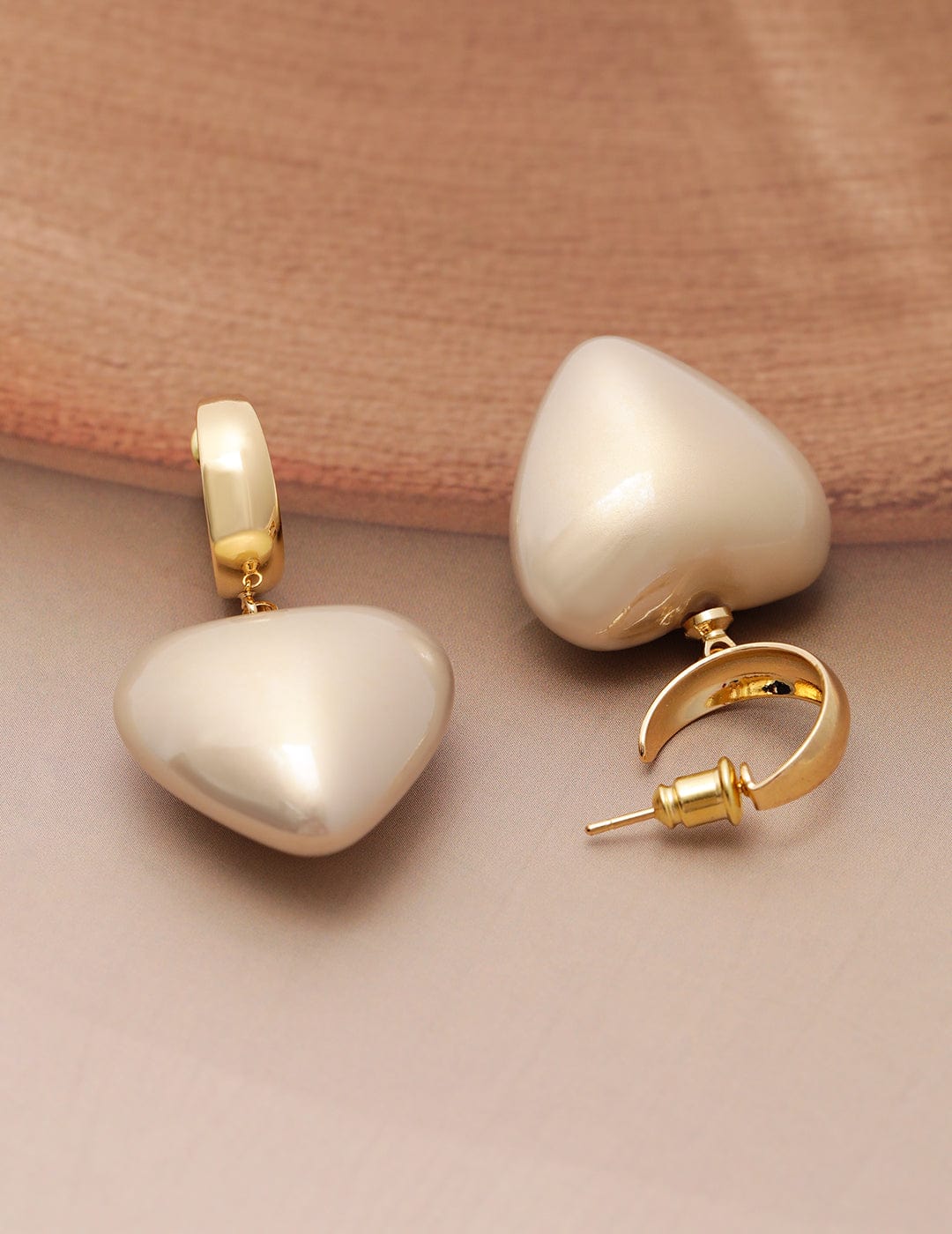 18K Gold Plated creamy off-white Pearl Heart Drop Earrings Drop Earrings