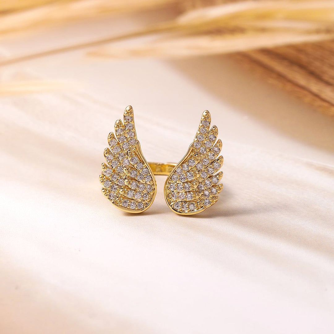 18K Gold Plated Cubic Zirconia Studded Openable Wing Design Finger Ring Ring