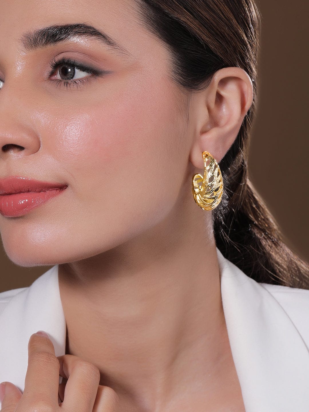 18K Gold Plated Openwork Leaf or Feather Motif Hoop Earrings Earrings