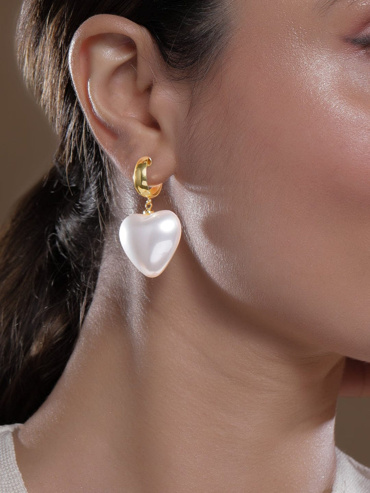 18K Gold Plated Shiny White Pearl Heart Drop Earrings Drop Earrings