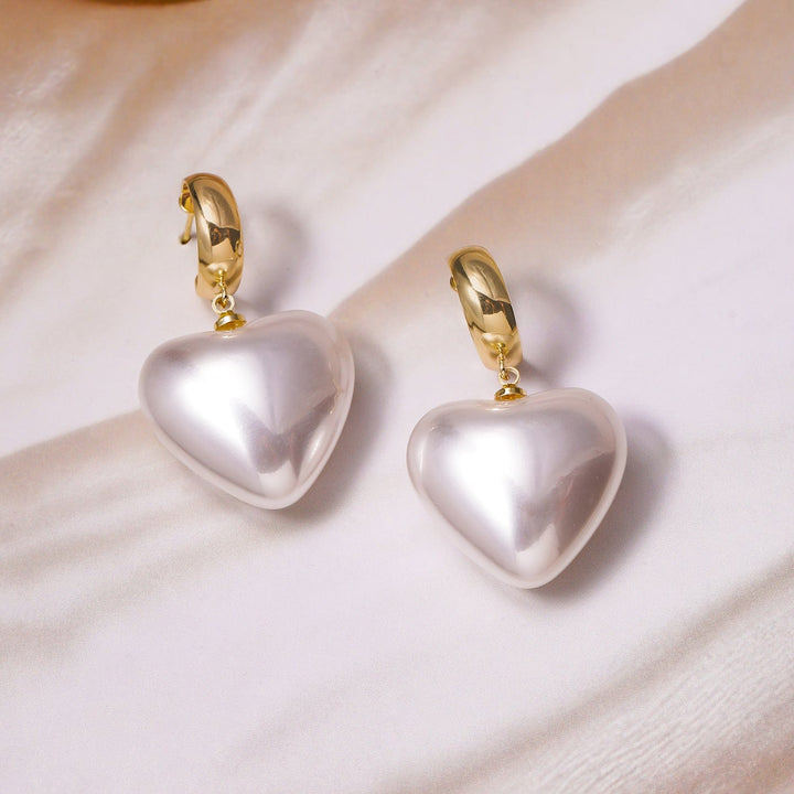 18K Gold Plated Shiny White Pearl Heart Drop Earrings Drop Earrings