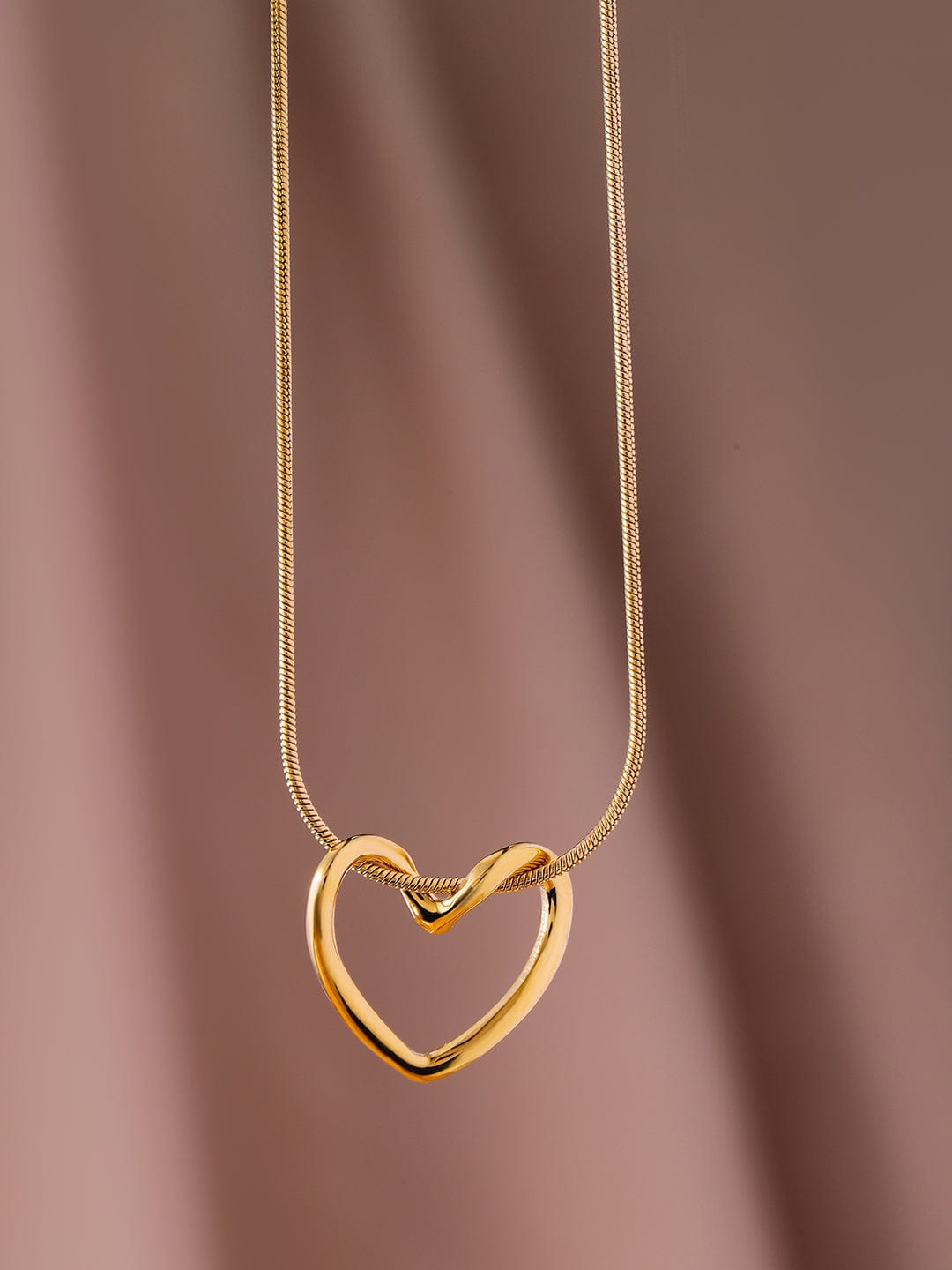 18K Gold Plated Stainless Steel Tarnish-Free Waterproof Heart Pendant Necklace Necklace and Chains