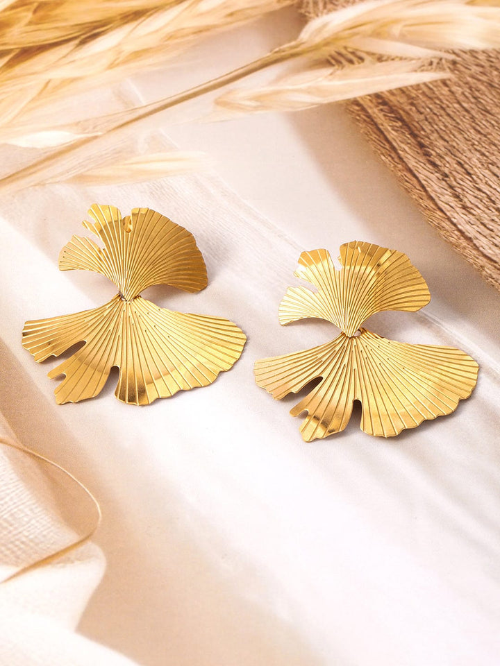 18K Gold Plated Stainless Steel Tarnish-Free Waterproof Sculptural Leaf Stud Earrings Stud Earrings