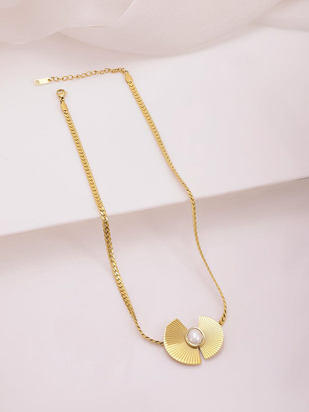 18KT Gold Plated Stainles Steel  Tarnish Free Waterproof Demi-Fine Floral Necklace Necklace and Chains