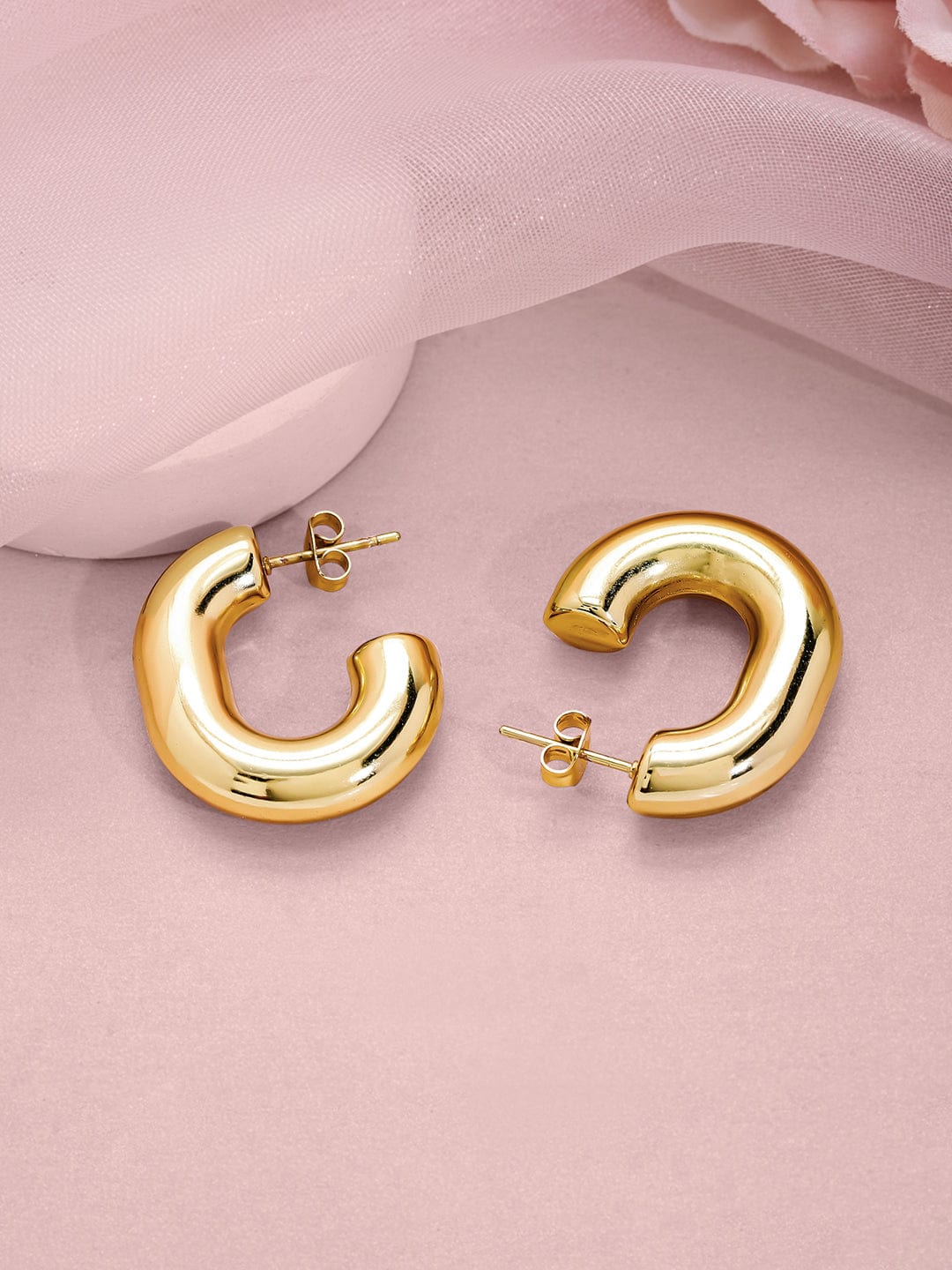 18KT Gold Plated Stainless Steel Tarnish-Free Waterproof Curved Hoop Earrings Earrings