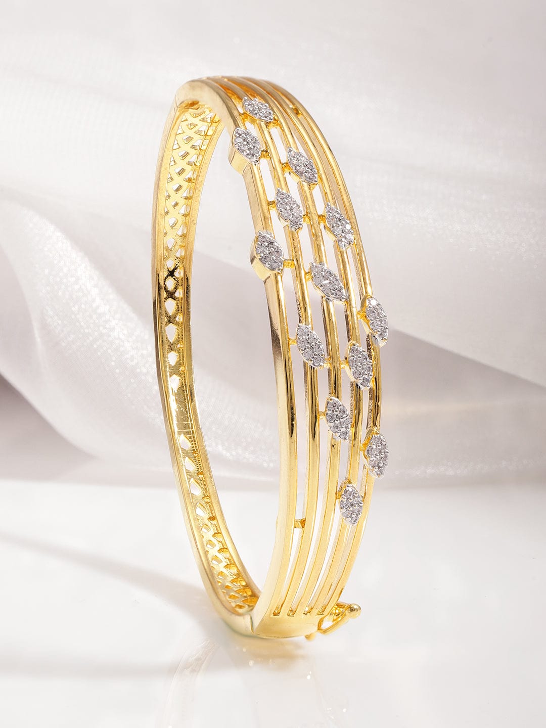 22KT Gold Cubic Zirconia Studded Bangle Style Bracelet. Bracelet