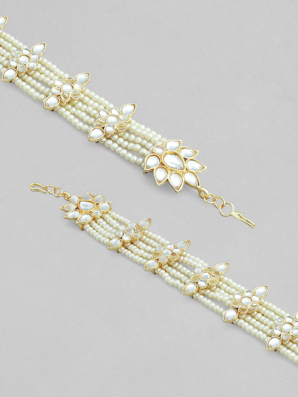 Rubans Gold Plated Ethnic Kundan Mathapatti With Beautiful Design.