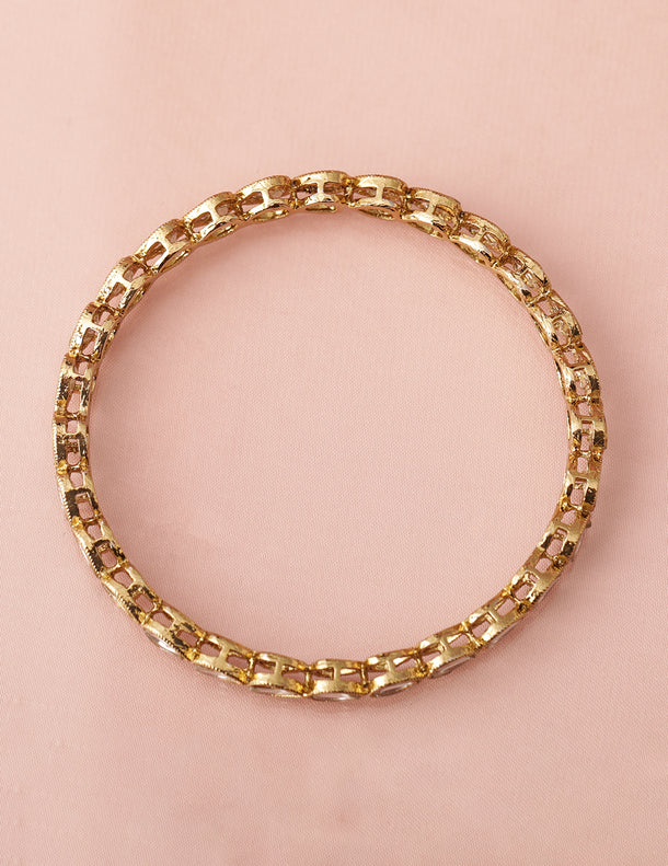 Eternal Royal Kundan Glow Bangles