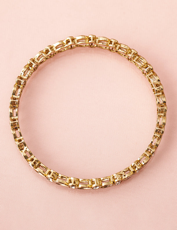 Ivory Elegance Kundan Bangles