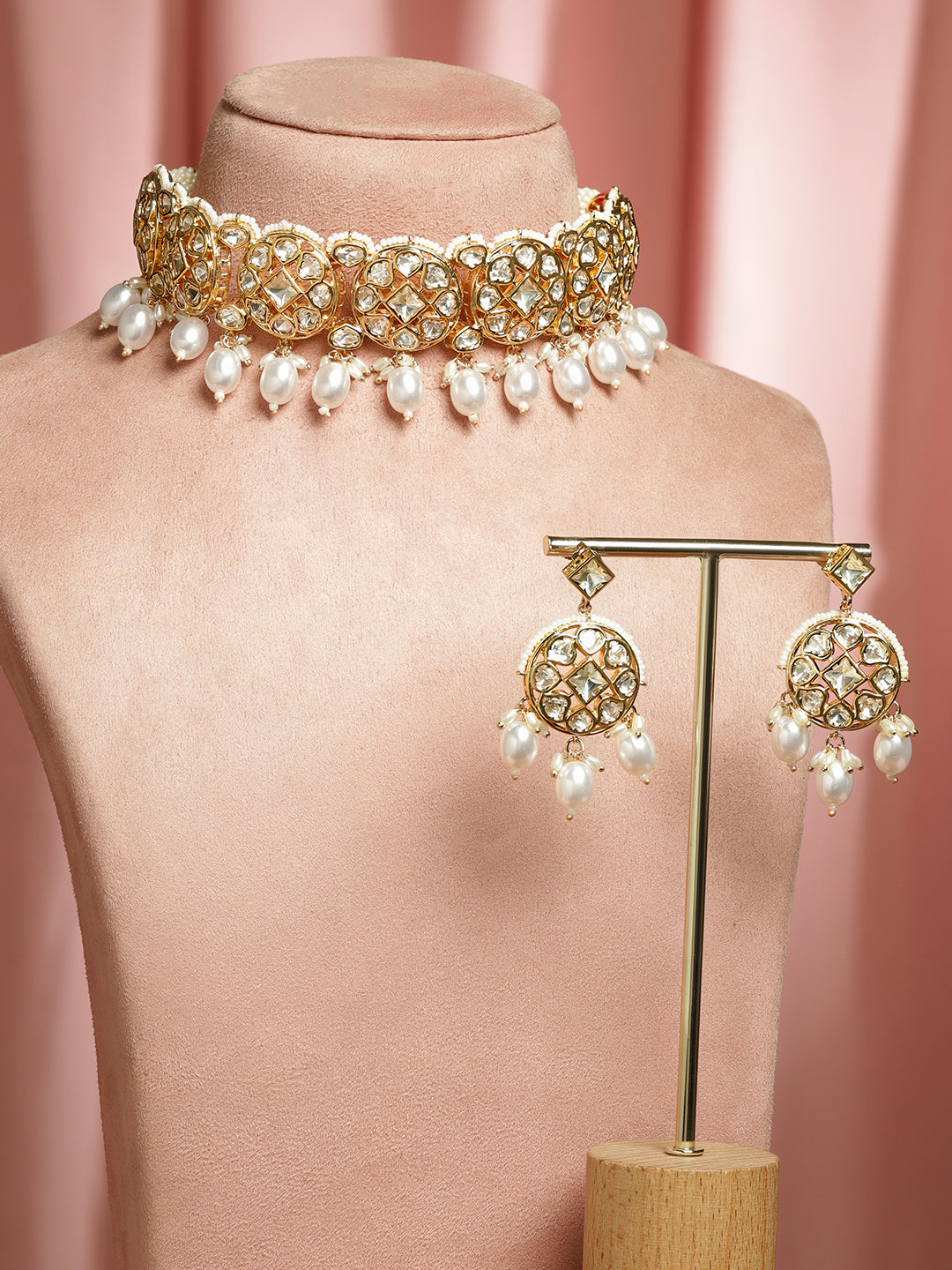 Gold Tone Kundan Choker Set