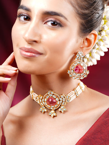 Gold Plated Pearl Beaded Ruby Red Kundan Choker Set With Maangtikka
