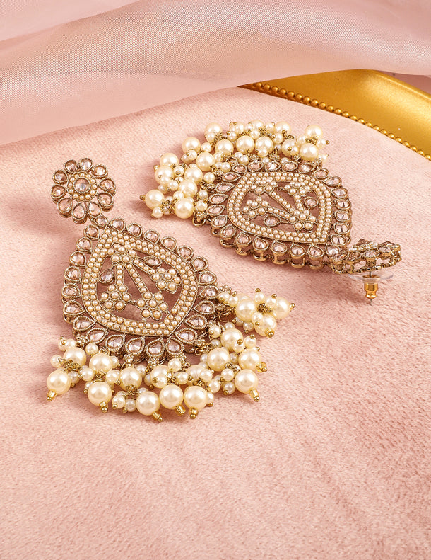Cream Accents Pearl Chandbali