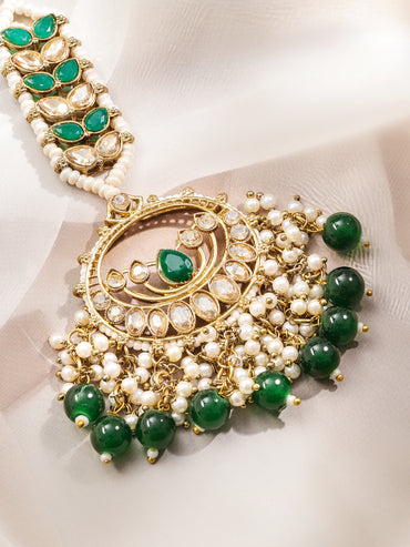 Green Gems in Motion Kundan Maangtikka