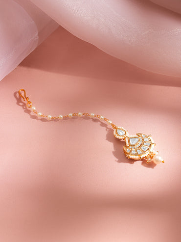 Festive Glow Kundan Pearl Drop Maangtikka
