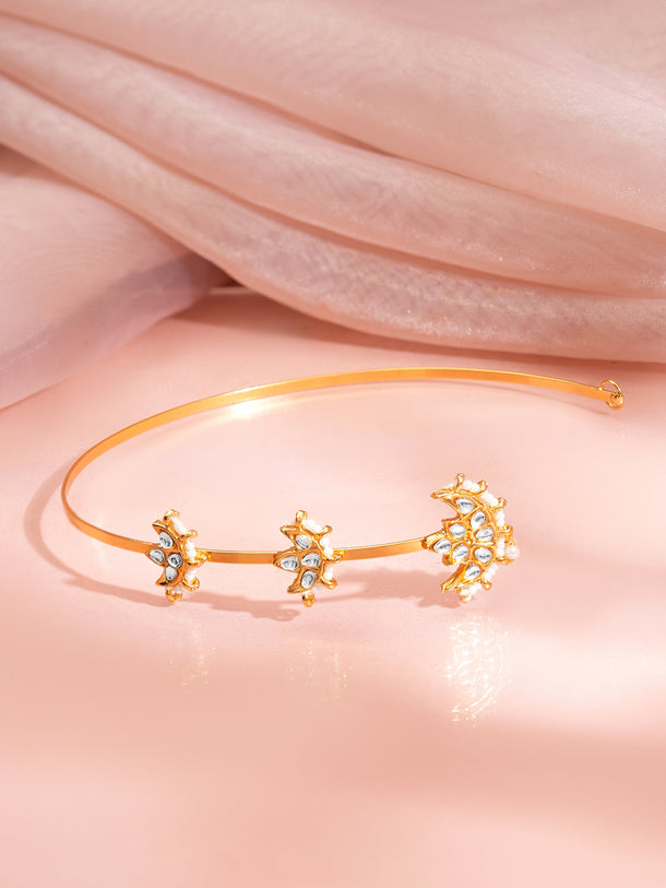 Gold Plated Kundan Moon Design Pearl Maang Tikka