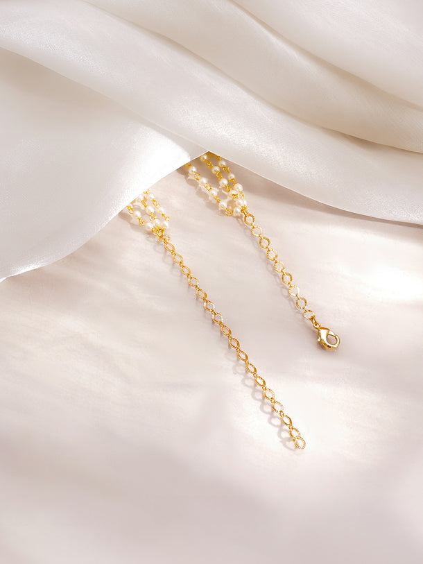 Gold Plated Pearl Detailed Moon Motif Kundan Choker