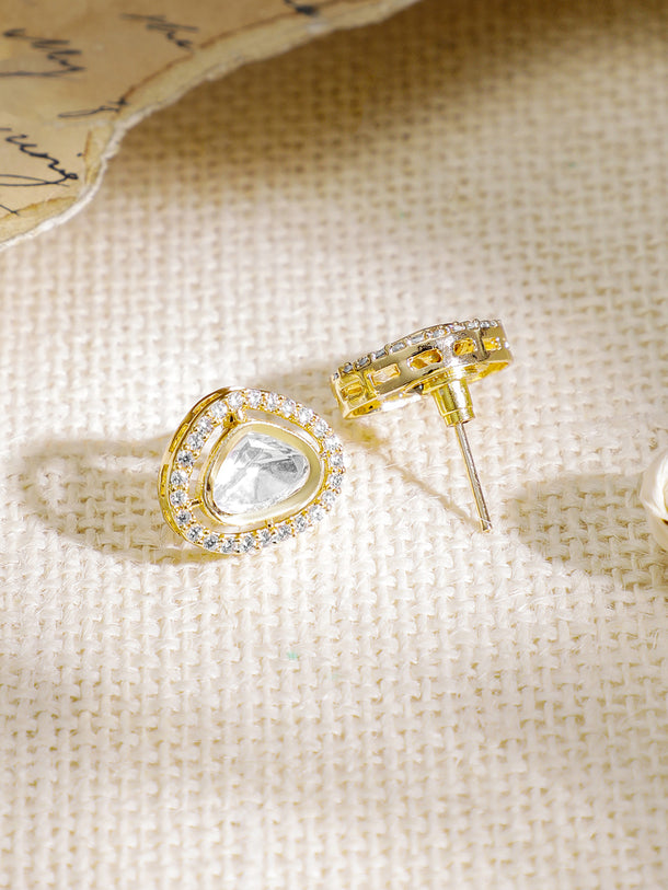 Alluring Kundan Pendant Set