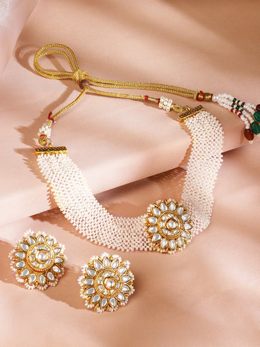Silent Glow of Kundan Choker Set
