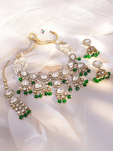 The Queen’s Morning Dew Necklace Set