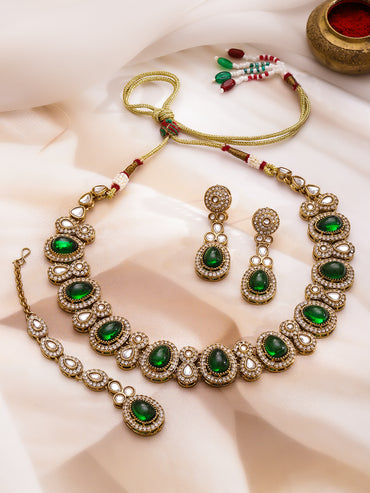 Festive Radiance Emerald Necklace Set