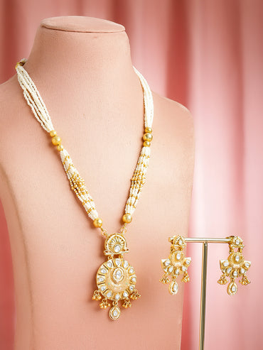 Kundan Dreams Necklace Set