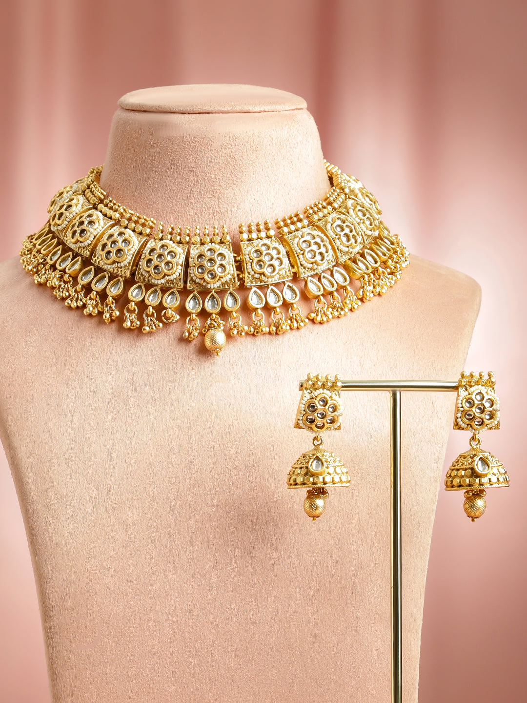 Heritage of Kundan & Gold Necklace set