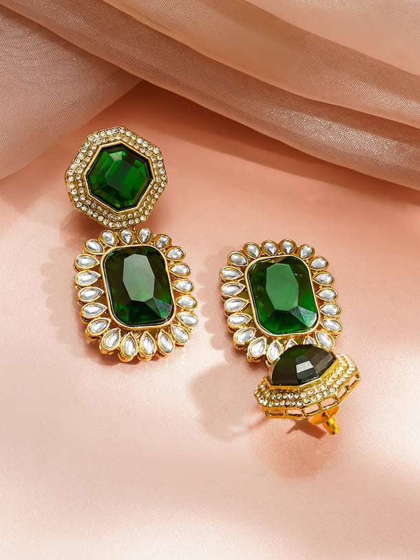 Gold Plated Dual Layered Emerald Necklace Set With Maangtikka