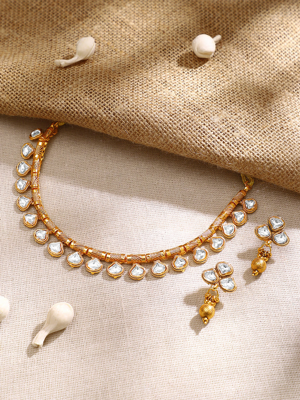Gold Plated Teardrop Kundan Choker Necklace Set