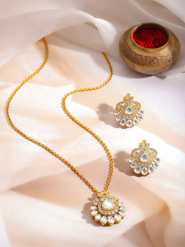 Radiant Kundan Glow Pendant Set