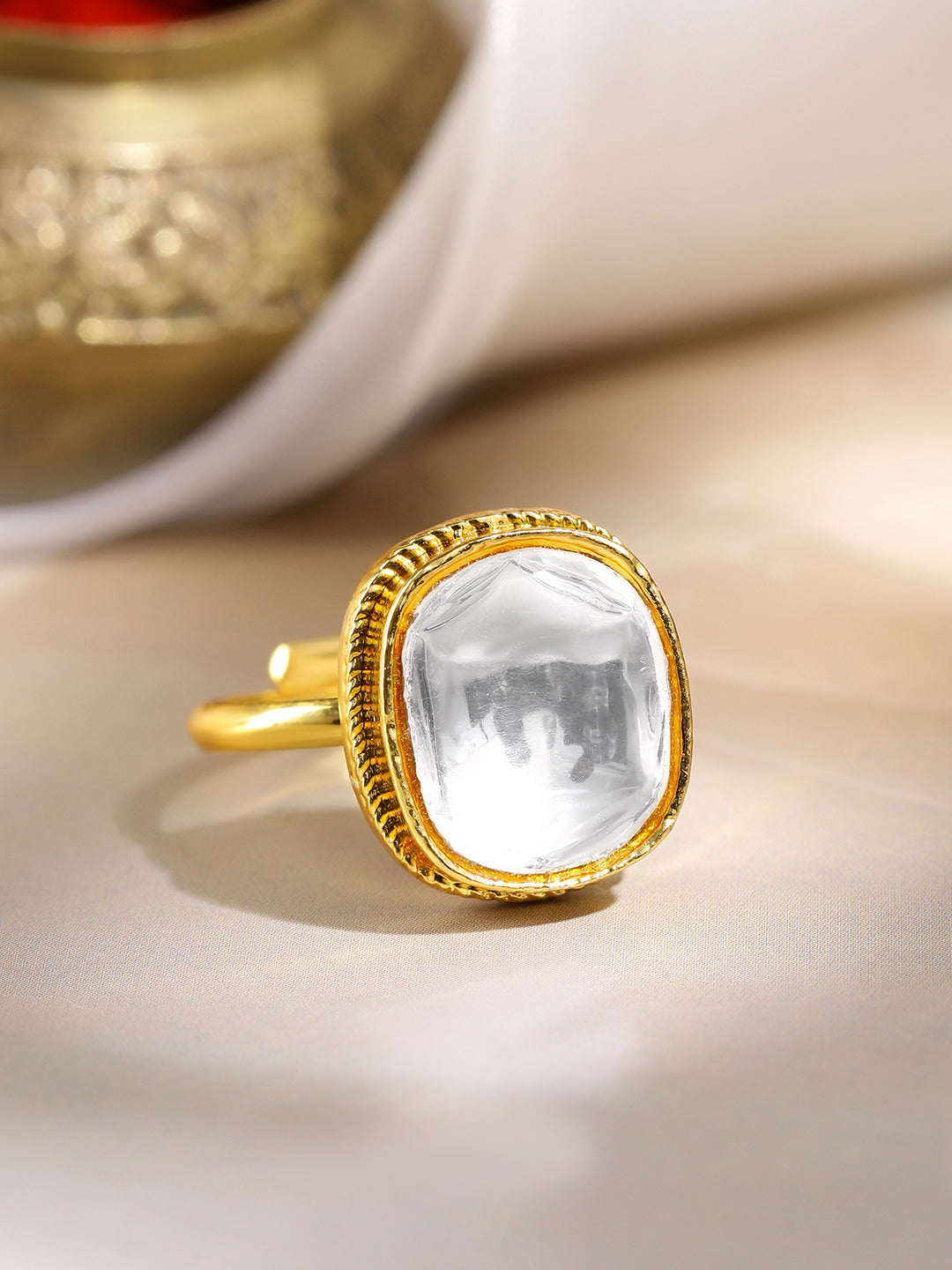 Gleaming Geometry Kundan Ring