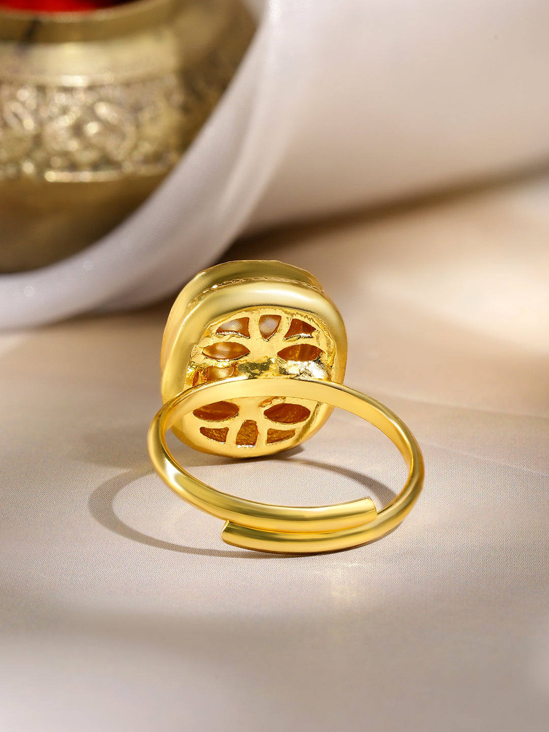 Gleaming Geometry Kundan Ring