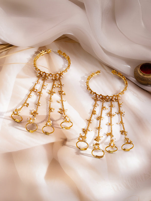 Pearl Tassel Haathphool Hand Harness Set