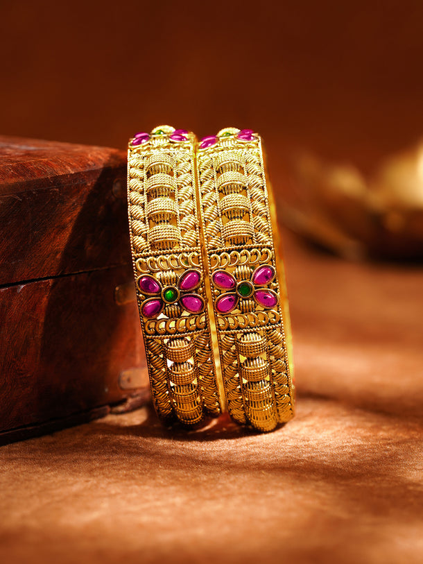 Set of 2 Gold Plated Textured Floral Traditional Bangles
