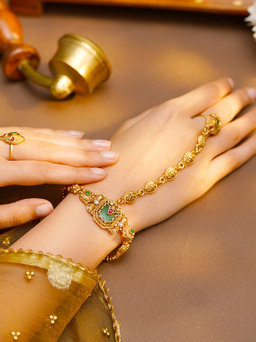 Gold Plated Emeral Centered Kundan Hathphool
