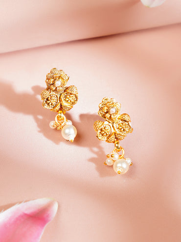 Gold Plated Floral Necklace Set With Pearl Drops