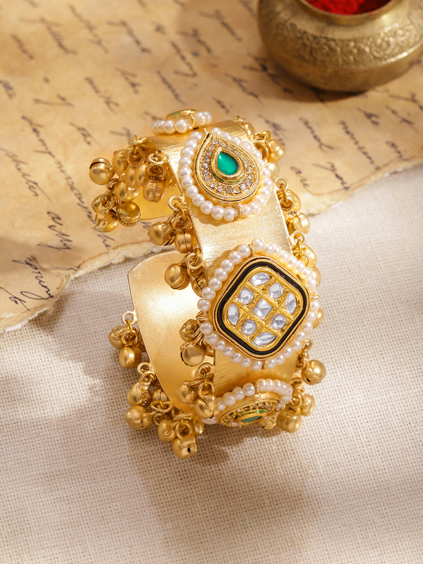 Pearl Embellished Gold Beaded Kundan Bracelet