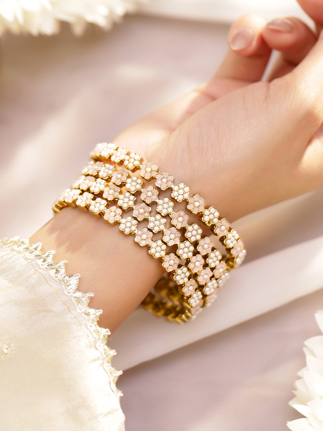 Soft Flora Pearl Bangle Set
