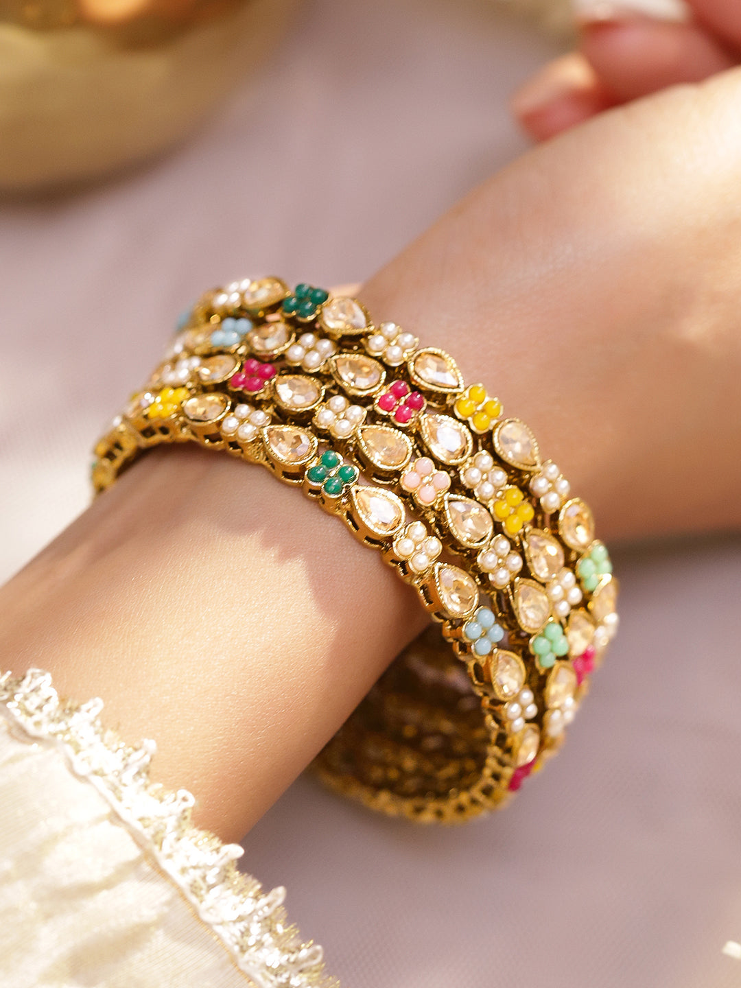 Rubans Women Set of 4 Gold-Plated Brass Kundan & Pearl Handcrafted Bangles Set