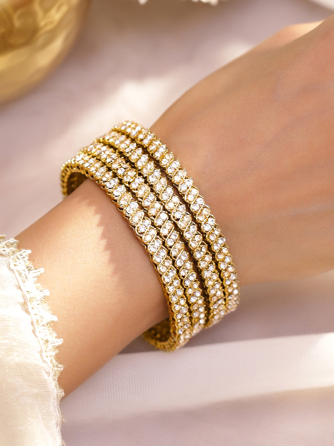 Rubans Set Of 4 18K Gold-Plated Cubic Zircon Studded Bangle
