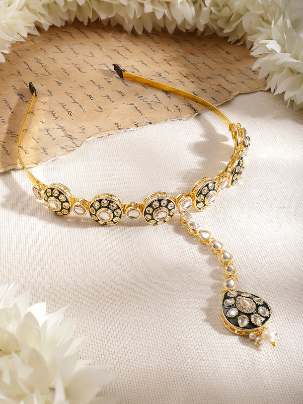 Elegant White Kundan Mathapatti