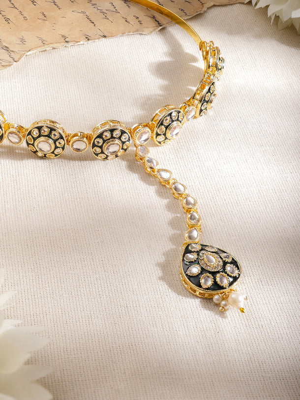 Elegant White Kundan Mathapatti