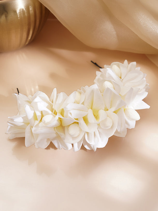 White Blossom Festive Hair Accessory