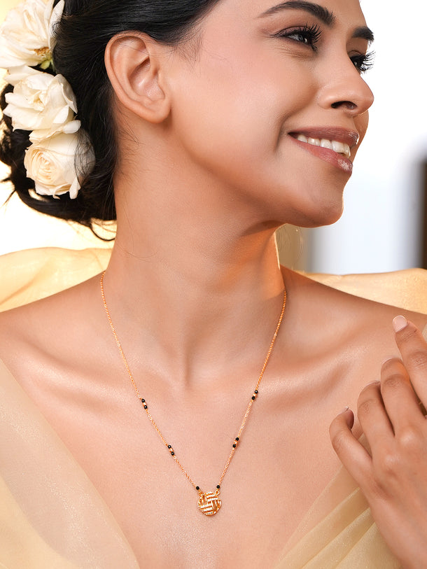 Everyday Gold Black Mangalsutra Necklace