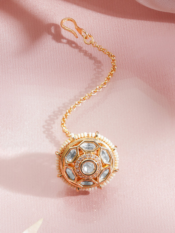 Ivory Aura Maang Tikka