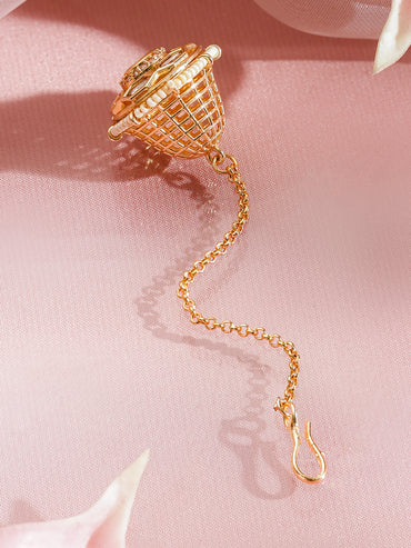 Ivory Aura Maang Tikka