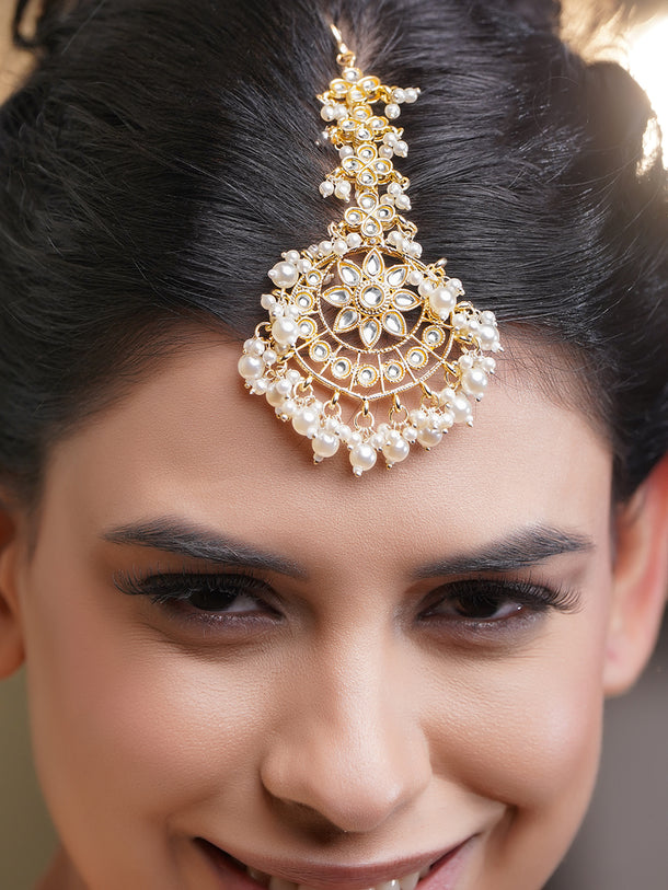 Kundan & Pearl Tales Maang Tikka