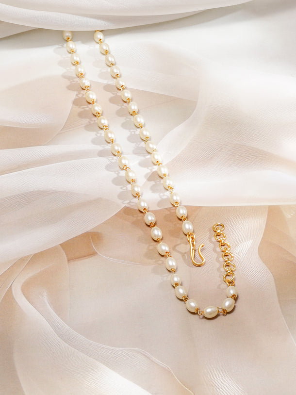 Regal Pearl & Floral Beads Necklace
