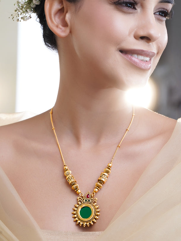 Minimal Charm Green & Pink Golden Necklace